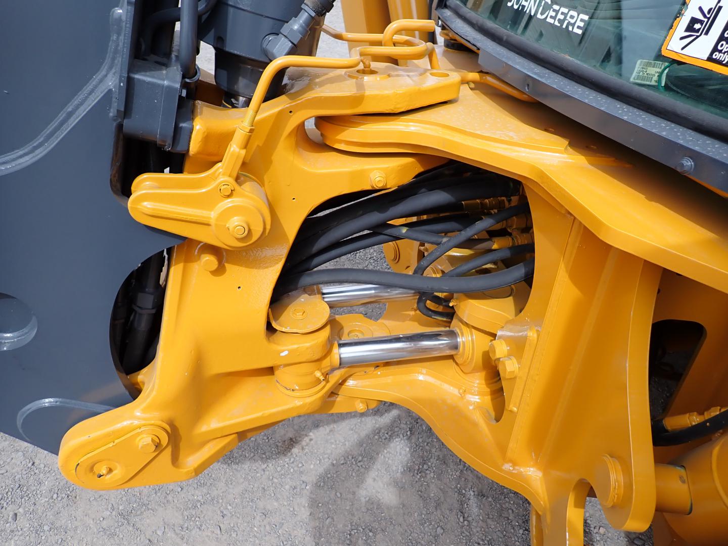 ./imagenes/INVOICE/2019/16070/RETROEXCAVADORA JOHN DEERE_410J (18).JPG